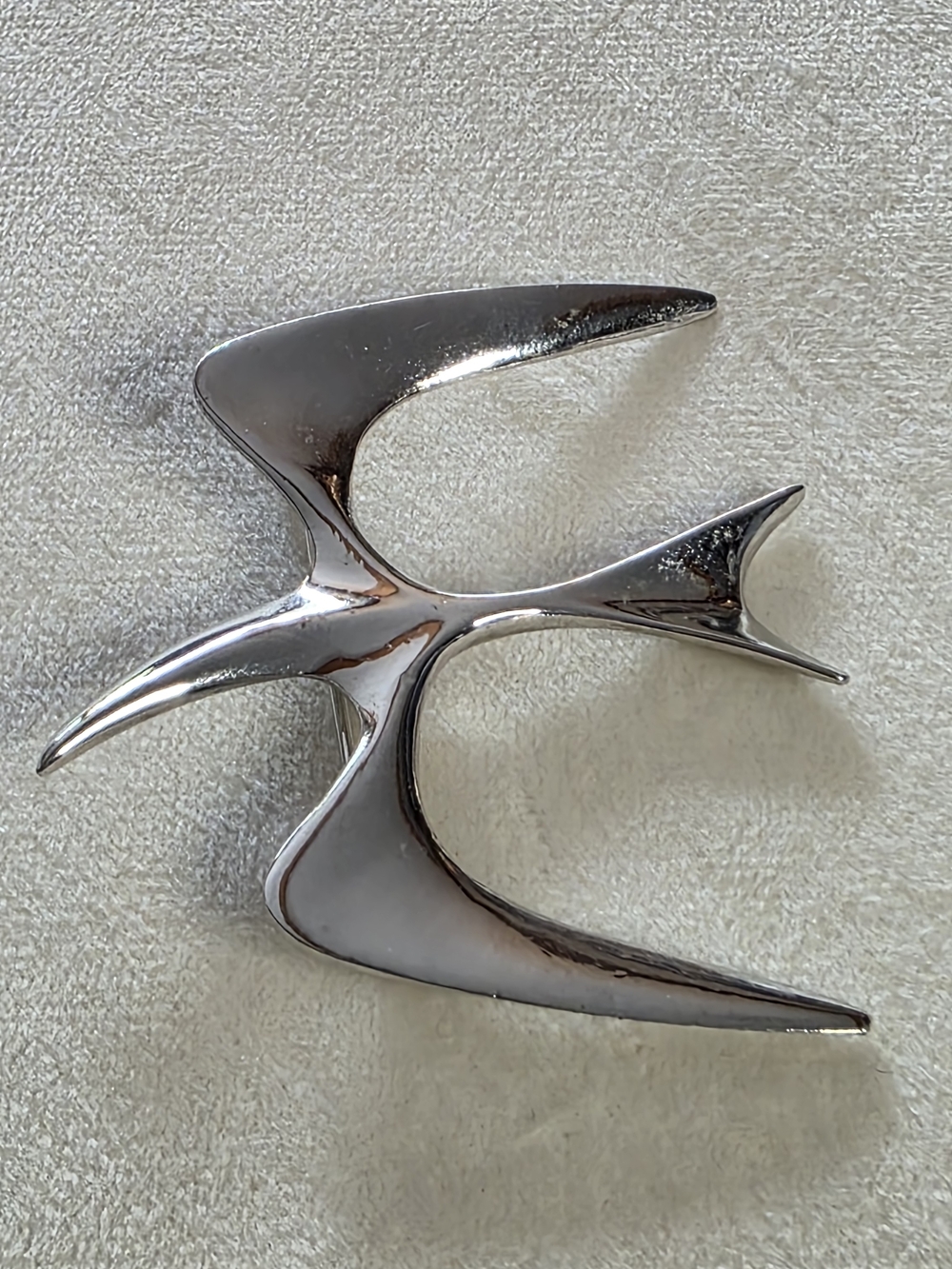 Sarah Coventry Abstract Bird Brooch Silver Tone